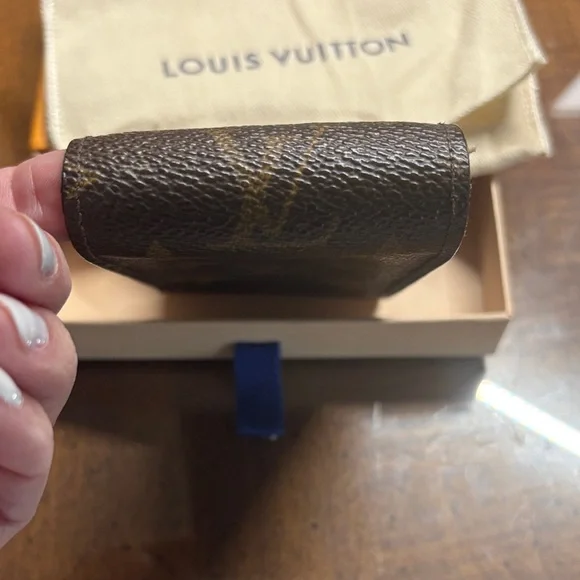 Louis Vuitton Brown Monogram Multi Purpose Case/Holder, Box & Dustbag - Picture 8 of 14